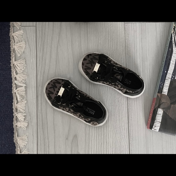 Michael Kors Classic Im a Rebel Lace Up Sneakers - Picture 3 of 6